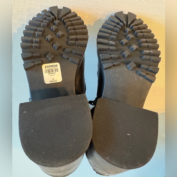 Express Mid Ankle Lug Combat Boots Black Gold Buckle Quilted Side Zip size 9 - Picture 6 of 8